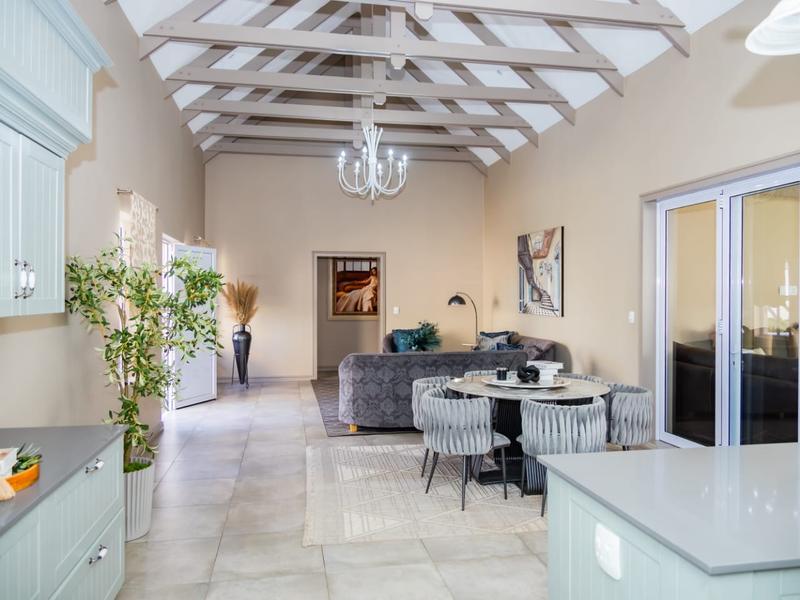 4 Bedroom Property for Sale in Kingswood Golf Estate Western Cape